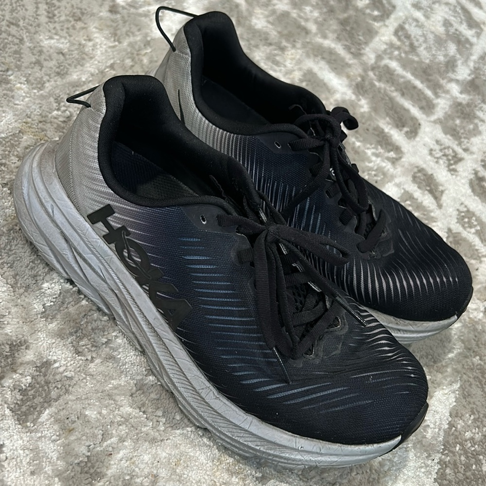 HOKA ONE ONE RINCON 3 WIDE SNEAKERS